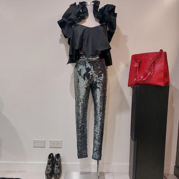 💥STUNNINGLY BEAUTIFUL💥 Ruffle Trim Corset Top in Black - Picture 6 of 15